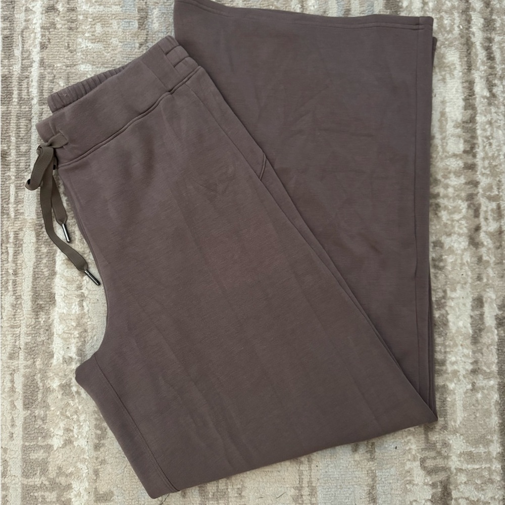 SPANX Air Essentials Wide Leg Pants in Brown